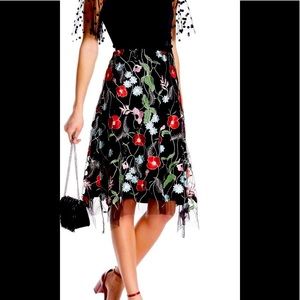 S size fancy skirt. Embroidered flower details